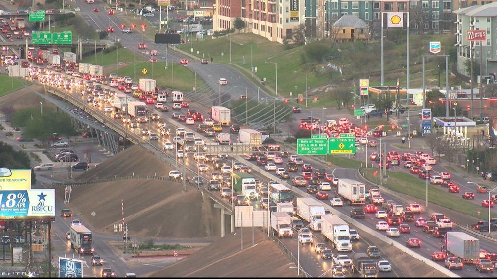 File image of Downtown Austin traffic on I-35. (CBS Austin)